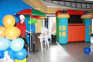 Teatrino inflable y decoracion